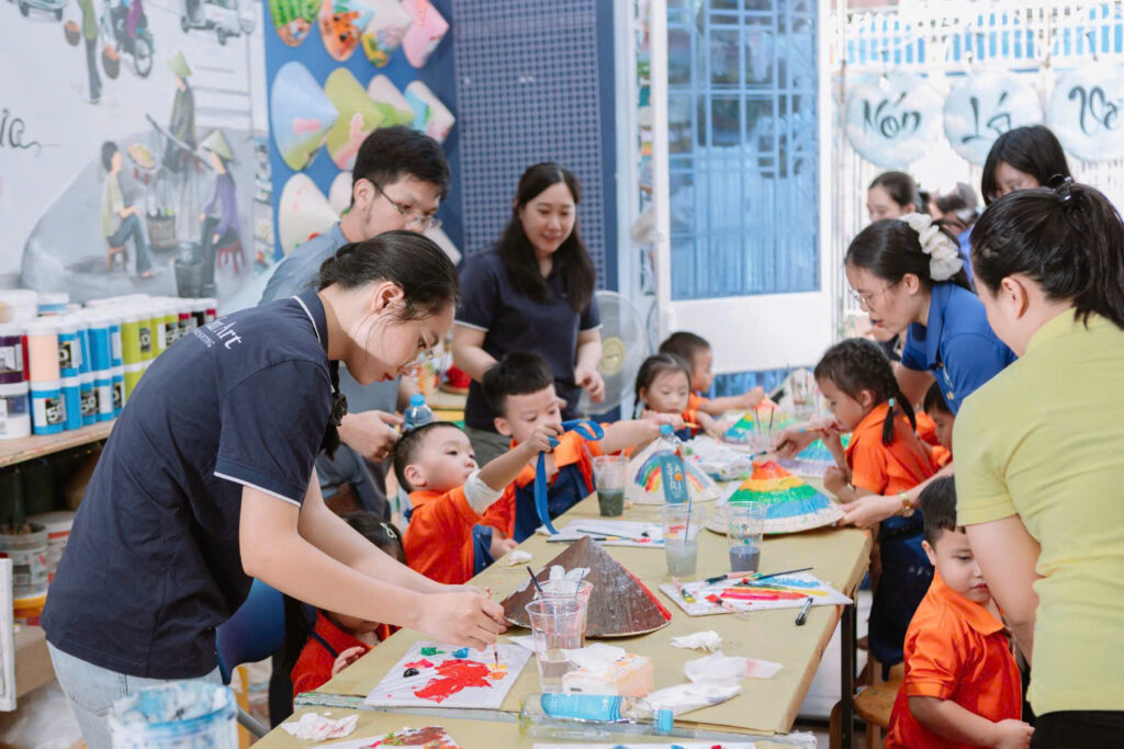 Contact Sun Art Vietnam for workshops in HCMC