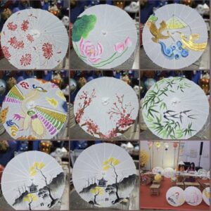 Traditional Vietnamese conical hats and handicraft gifts